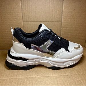 Mono Rubber Contrast Sole Sneakers